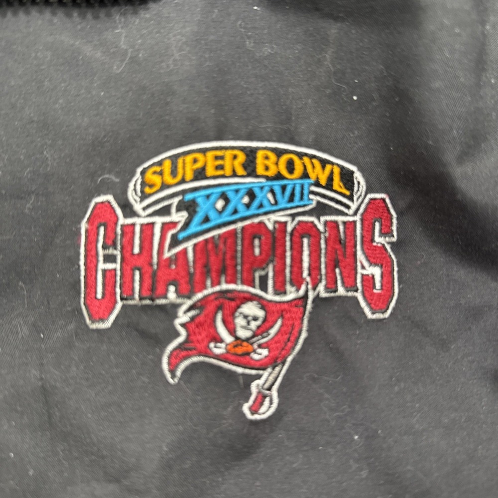 VTG Mens L Tampa Bay Buccaneers Super Bowl XXXVII 37 Pullover 1/4 Zip Jacket NFL - Picture 2 of 9